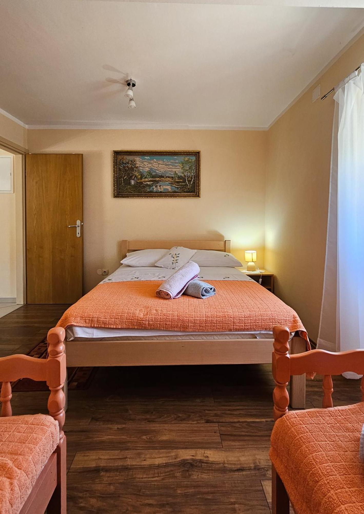 Apartman Petra Vrh  ภายนอก รูปภาพ