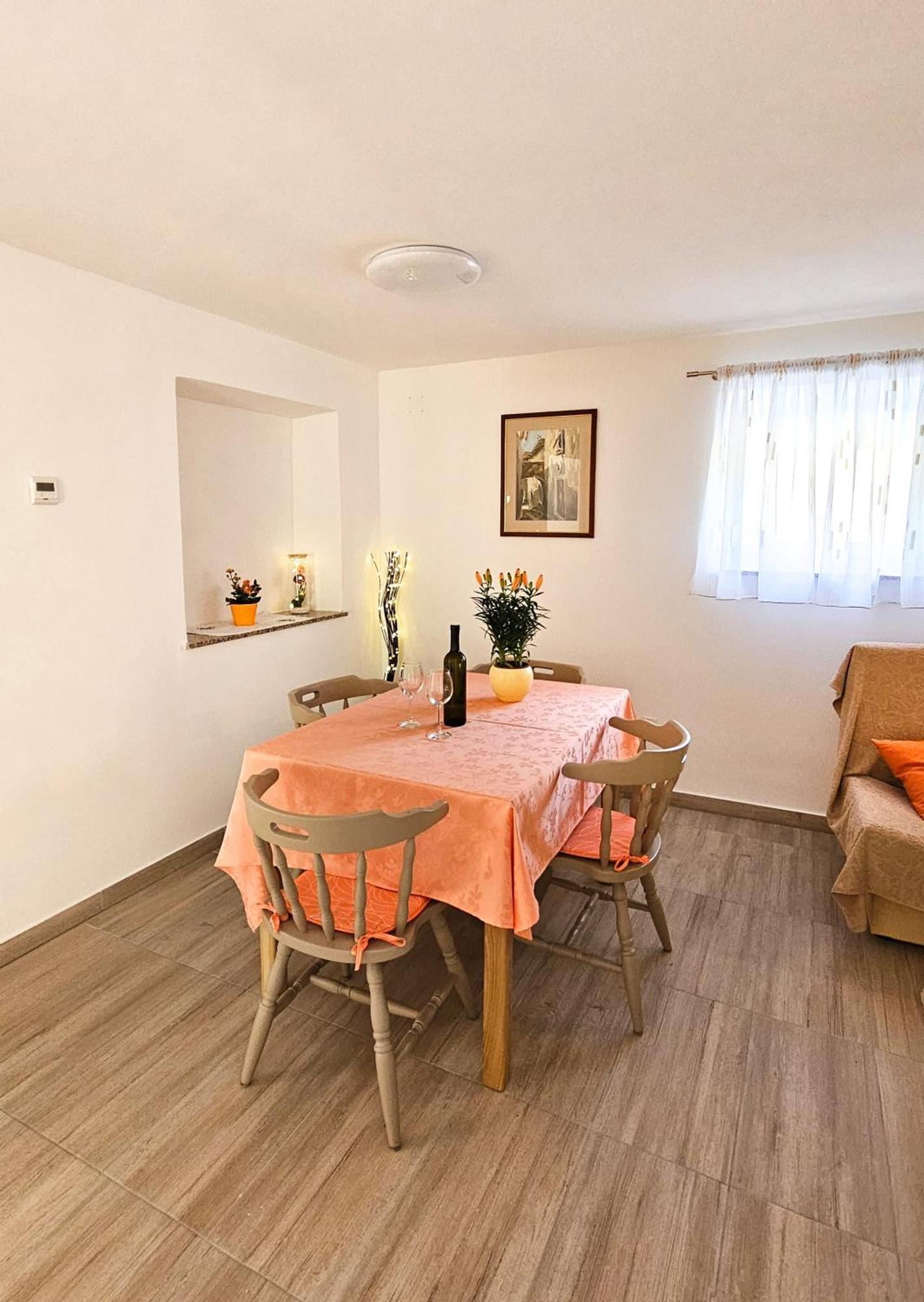 Apartman Petra Vrh  ภายนอก รูปภาพ